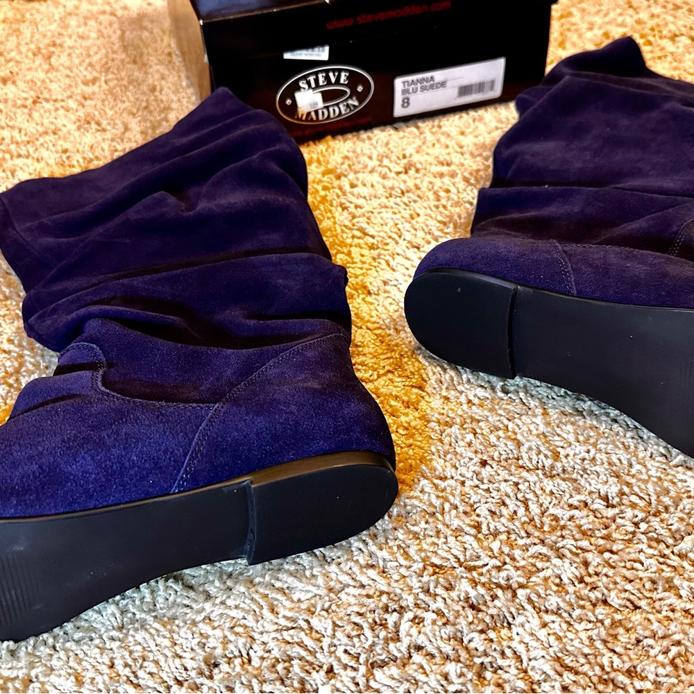 NEW - STEVE MADDEN BLUE SUEDE SLOUCH BOOTS - Picture 4 of 11